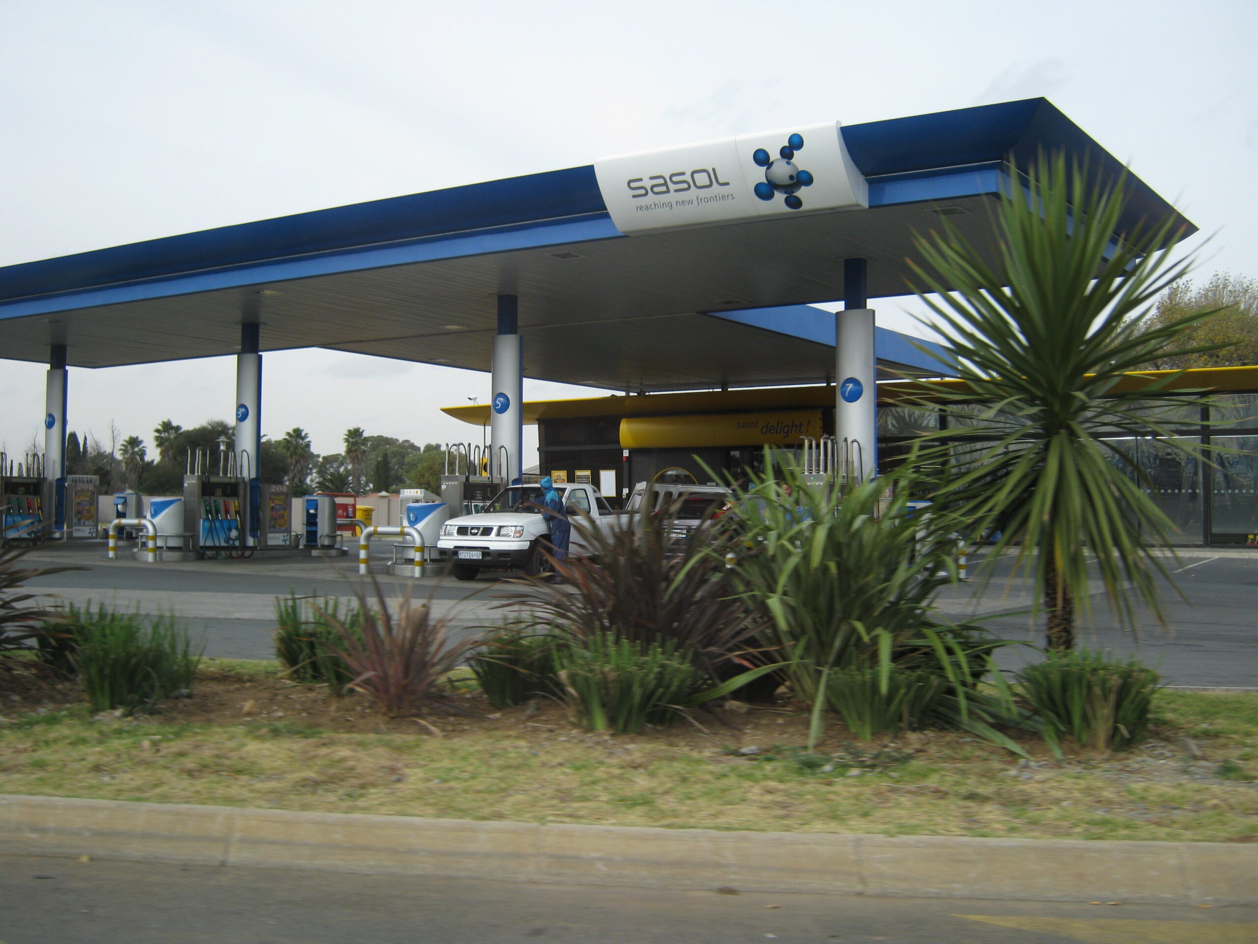 Mozambique Petrol Shortage Returns to Coal Hub Tete, One Pump Left